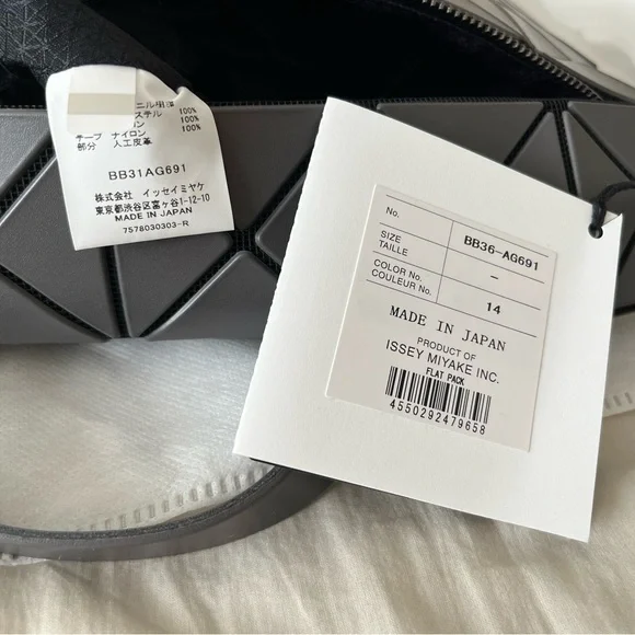 BAO BAO ISSEY MIYAKE FLAT PACK BACKPACK - Picture 16 of 16